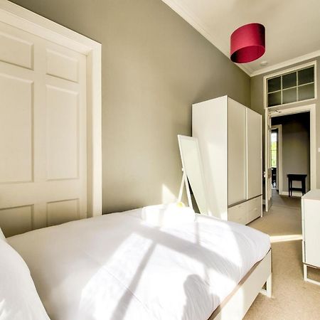 Joivy Bright & Spacious Apt In Stockbridge 에든버러 외부 사진