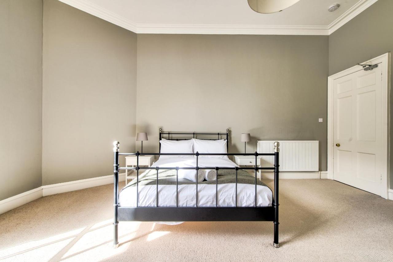 Joivy Bright & Spacious Apt In Stockbridge 에든버러 외부 사진