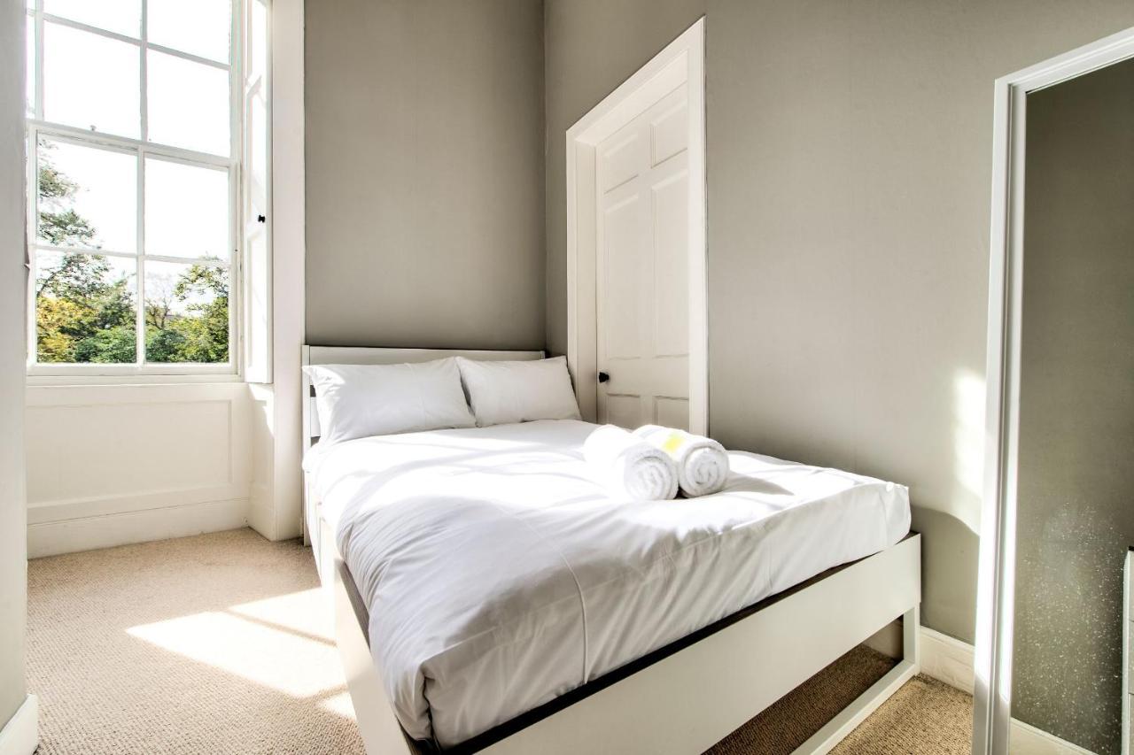 Joivy Bright & Spacious Apt In Stockbridge 에든버러 외부 사진